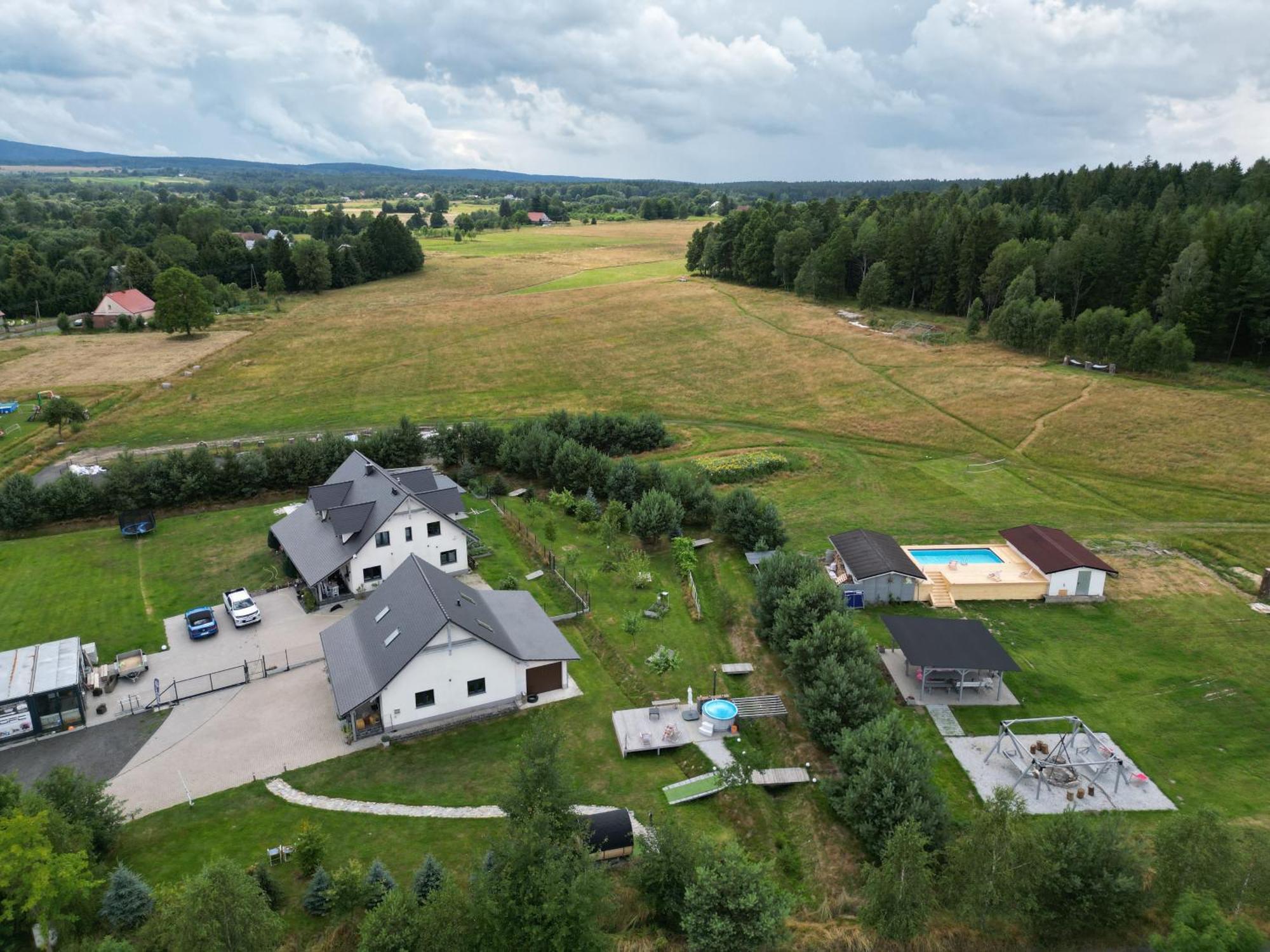 Izerska Baza - Basen, Ebike, Narty, Sauna, Jacuzzi, Las Blisko Swieradow Zdroj - 5D Apartamenty Giebultow  Luaran gambar